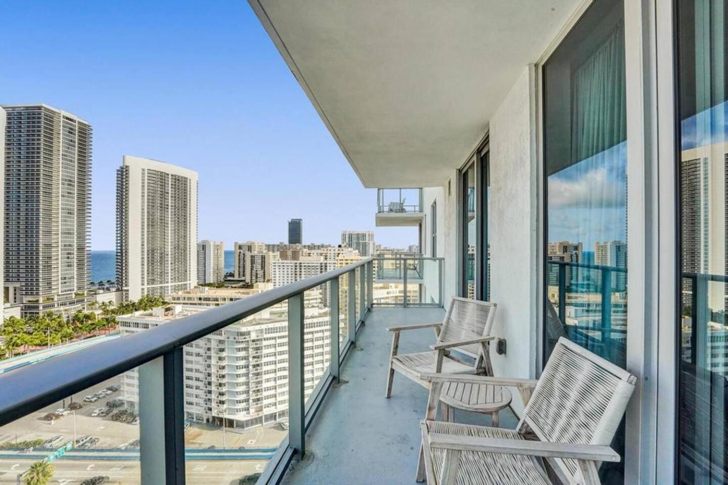 Amazing Apartments At H Beach House Hollywood Exterior foto